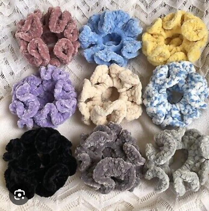 Crochet Hair Scrunchie